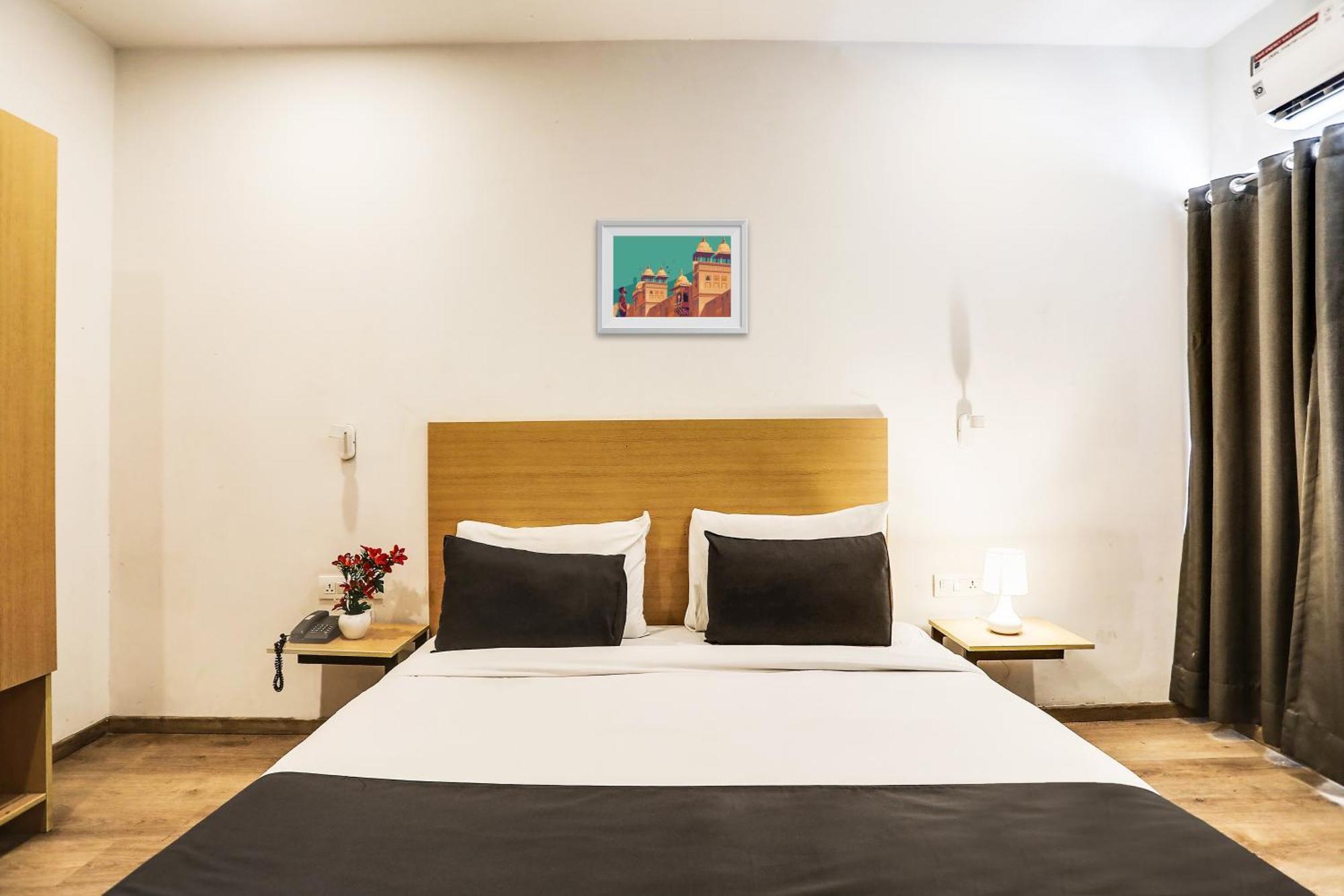 Townhouse Rajdhani Residency Sururnagar Eksteriør bilde